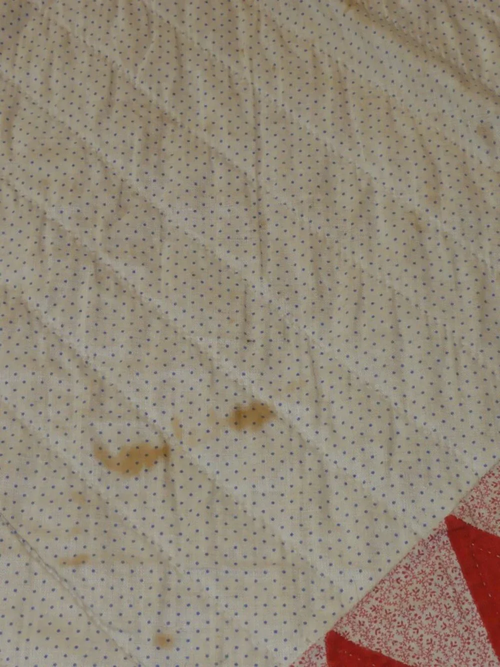 Vintage Red, White Patterned Quilt VERY GOOD CONDITION!